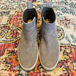 Women’s ECCO Light Gray Boots Zip Side Size 10 - 10.5 Leather